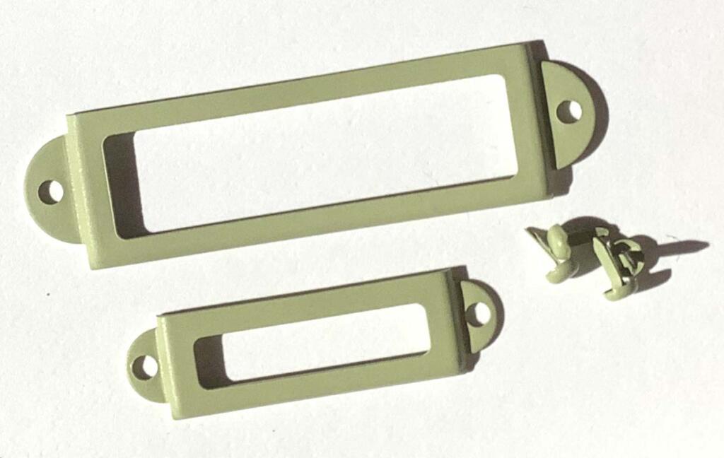 Porte-étiquettes pour rayonnage en fil de métal, Porte-étiquettes à  encliqueter en Stock - ULINE.ca